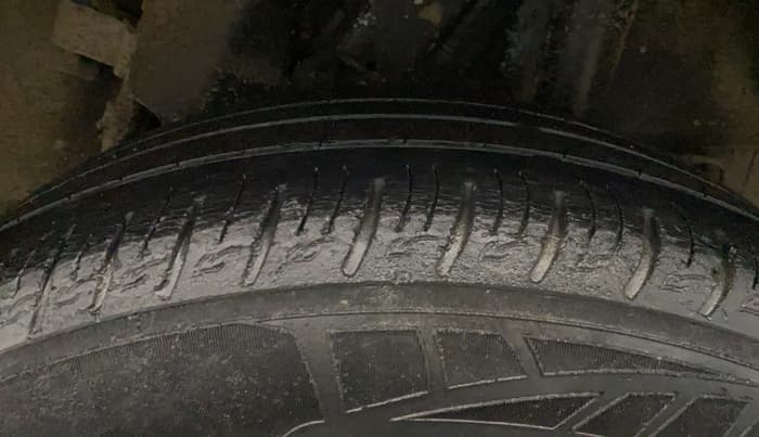 2019 Hyundai VENUE SX 1.0 TURBO, Petrol, Manual, 1,01,334 km, Left Rear Tyre Tread