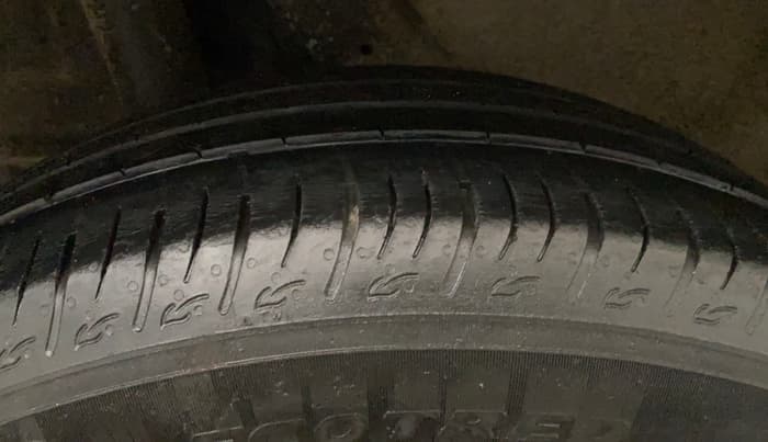 2019 Hyundai VENUE SX 1.0 TURBO, Petrol, Manual, 1,01,334 km, Right Rear Tyre Tread