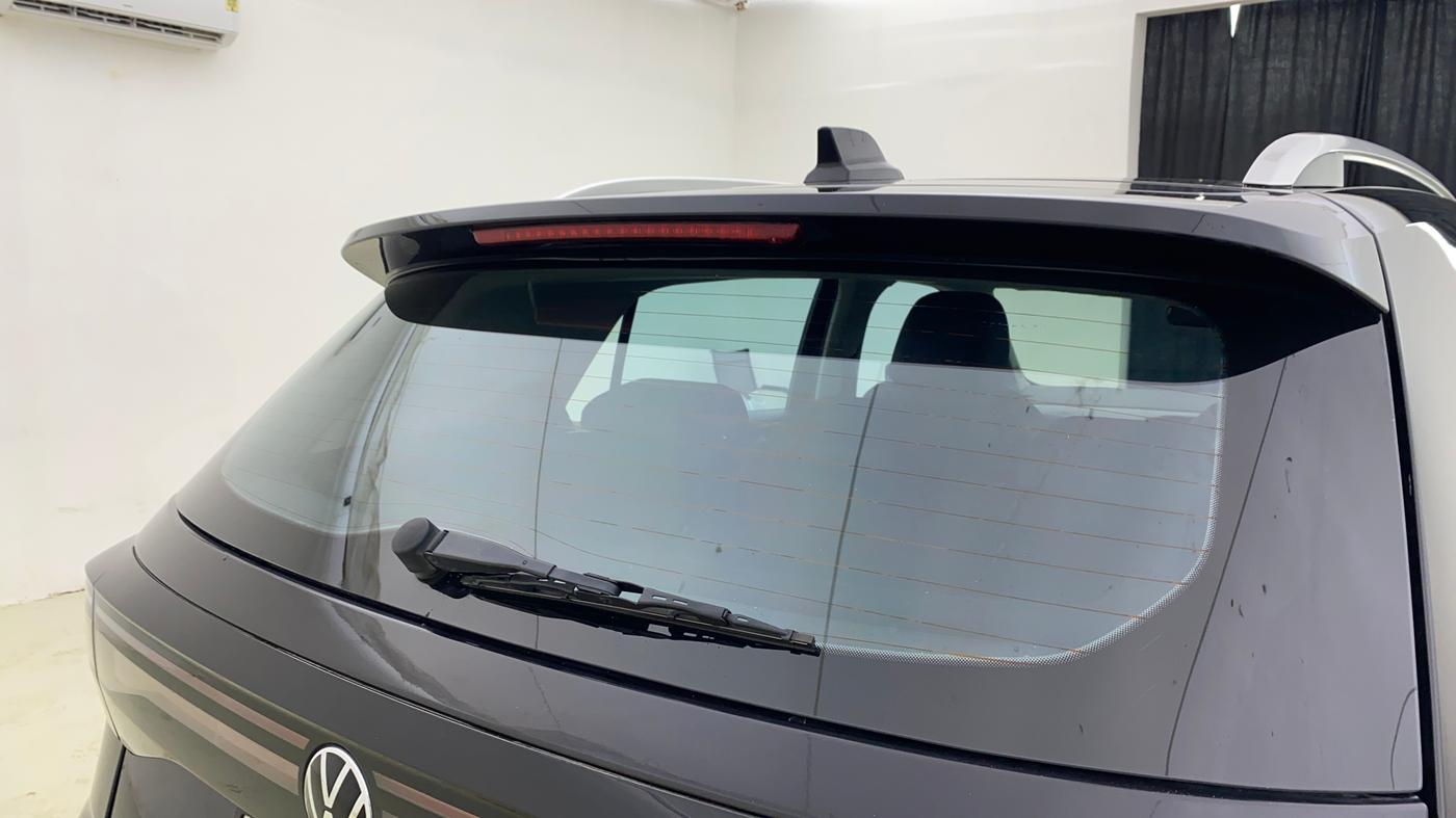 2025 Volkswagen TAIGUN TOPLINE 1.0 TSI AT, Petrol, Automatic, 20,094 km, Rear Wiper