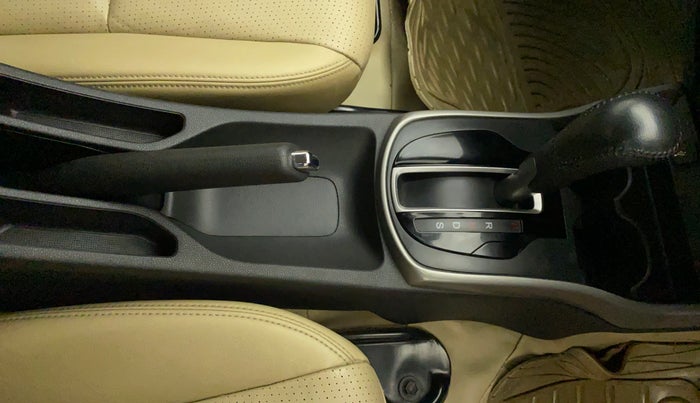 2017 Honda City 1.5L I-VTEC VX CVT, Petrol, Automatic, 61,043 km, Gear Lever