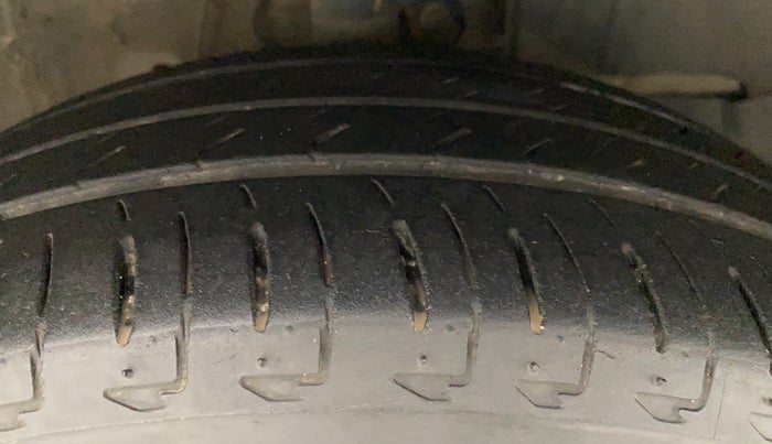 2021 Honda City 1.5L I-VTEC V MT 5TH GEN, Petrol, Manual, 30,860 km, Right Front Tyre Tread
