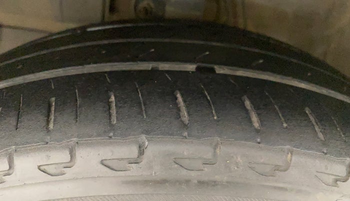 2021 Honda City 1.5L I-VTEC V MT 5TH GEN, Petrol, Manual, 30,860 km, Left Front Tyre Tread