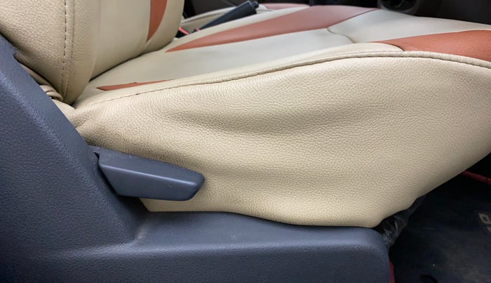 2017 Renault Duster RXL PETROL, Petrol, Manual, 40,386 km, Driver Side Adjustment Panel