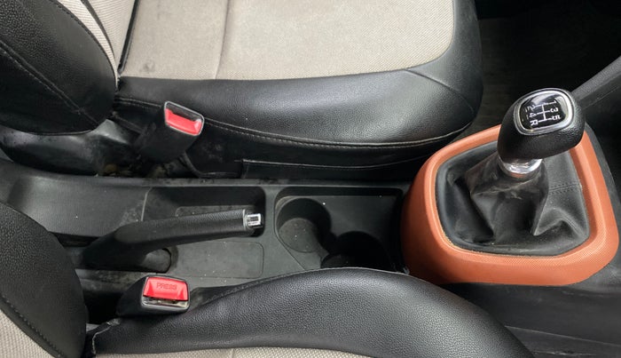 2017 Hyundai Grand i10 ASTA 1.2 KAPPA VTVT, Petrol, Manual, 41,793 km, Gear Lever