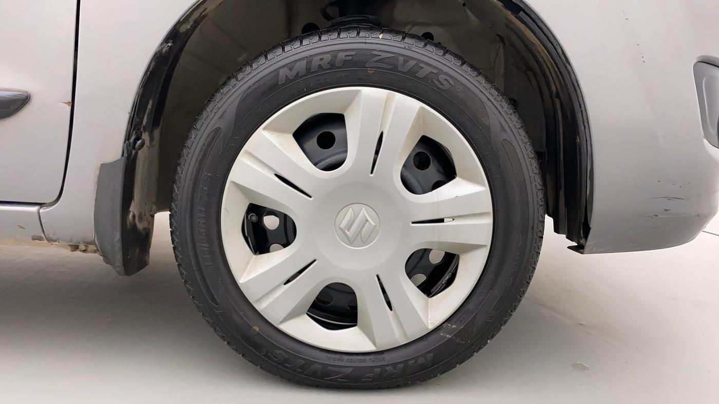 2016 Maruti Wagon R 1.0 VXI, Petrol, Manual, 77,225 km, Right Front Wheel
