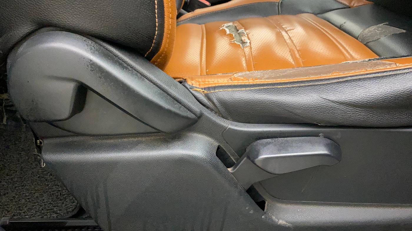 2018 Ford Ecosport TITANIUM 1.5L DIESEL, Diesel, Manual, 79,697 km, Driver Side Adjustment Panel