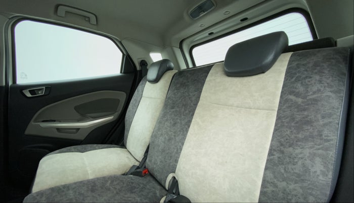 2017 Ford Ecosport TITANIUM 1.5L DIESEL, Diesel, Manual, 79,668 km, Right Side Rear Door Cabin