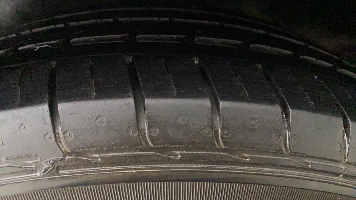 2017 Hyundai Creta SX PLUS AT 1.6 PETROL, Petrol, Automatic, 46,257 km, Left Rear Tyre Tread