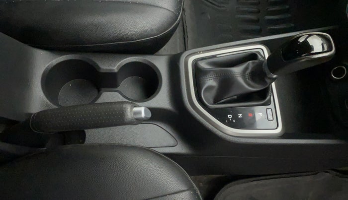 2017 Hyundai Creta SX PLUS AT 1.6 PETROL, Petrol, Automatic, 46,257 km, Gear Lever