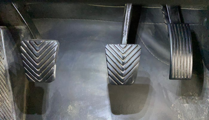 2017 Hyundai Elite i20 ASTA 1.2 (O), Petrol, Manual, 65,375 km, Pedals