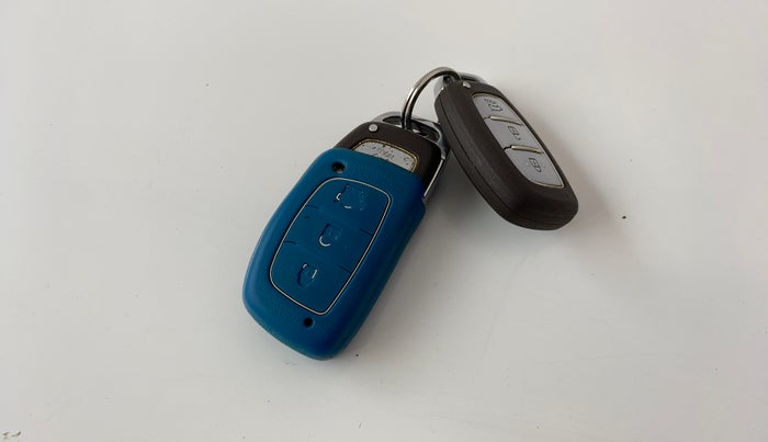 2017 Hyundai Elite i20 ASTA 1.2 (O), Petrol, Manual, 65,375 km, Key Close Up