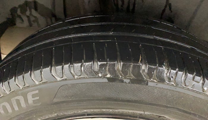 2020 Maruti Ertiga VXI CNG, CNG, Manual, 83,018 km, Right Rear Tyre Tread