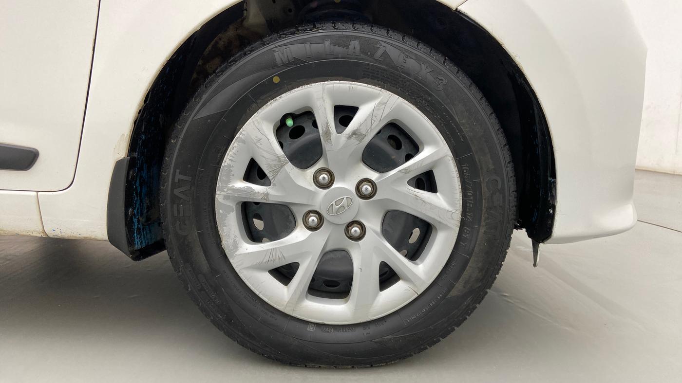 2020 Hyundai Grand i10 SPORTZ 1.2 KAPPA VTVT, Petrol, Manual, 73,680 km, Right Front Wheel