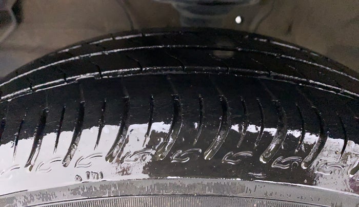 2020 Maruti S PRESSO VXI PLUS, Petrol, Manual, 75,258 km, Left Front Tyre Tread