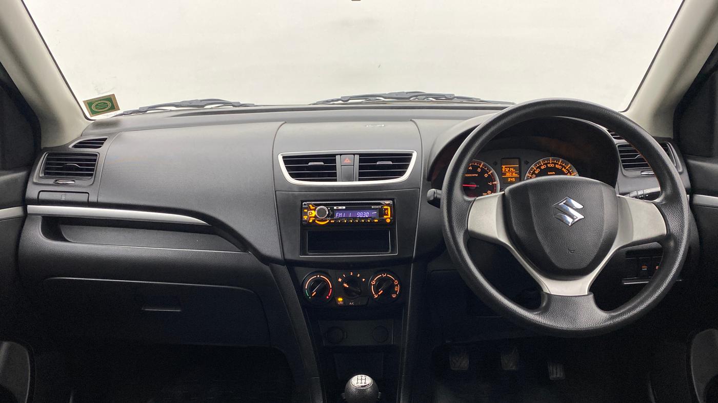 2014 Maruti Swift VXI D, Petrol, Manual, 36,016 km, Dashboard