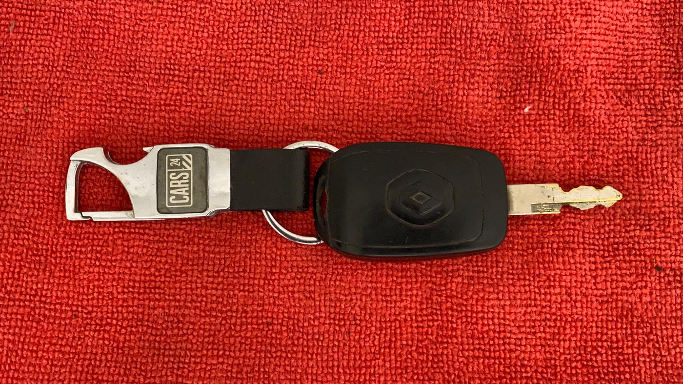 2015 Renault Kwid RXL, Petrol, Manual, 62,926 km, Key Close Up