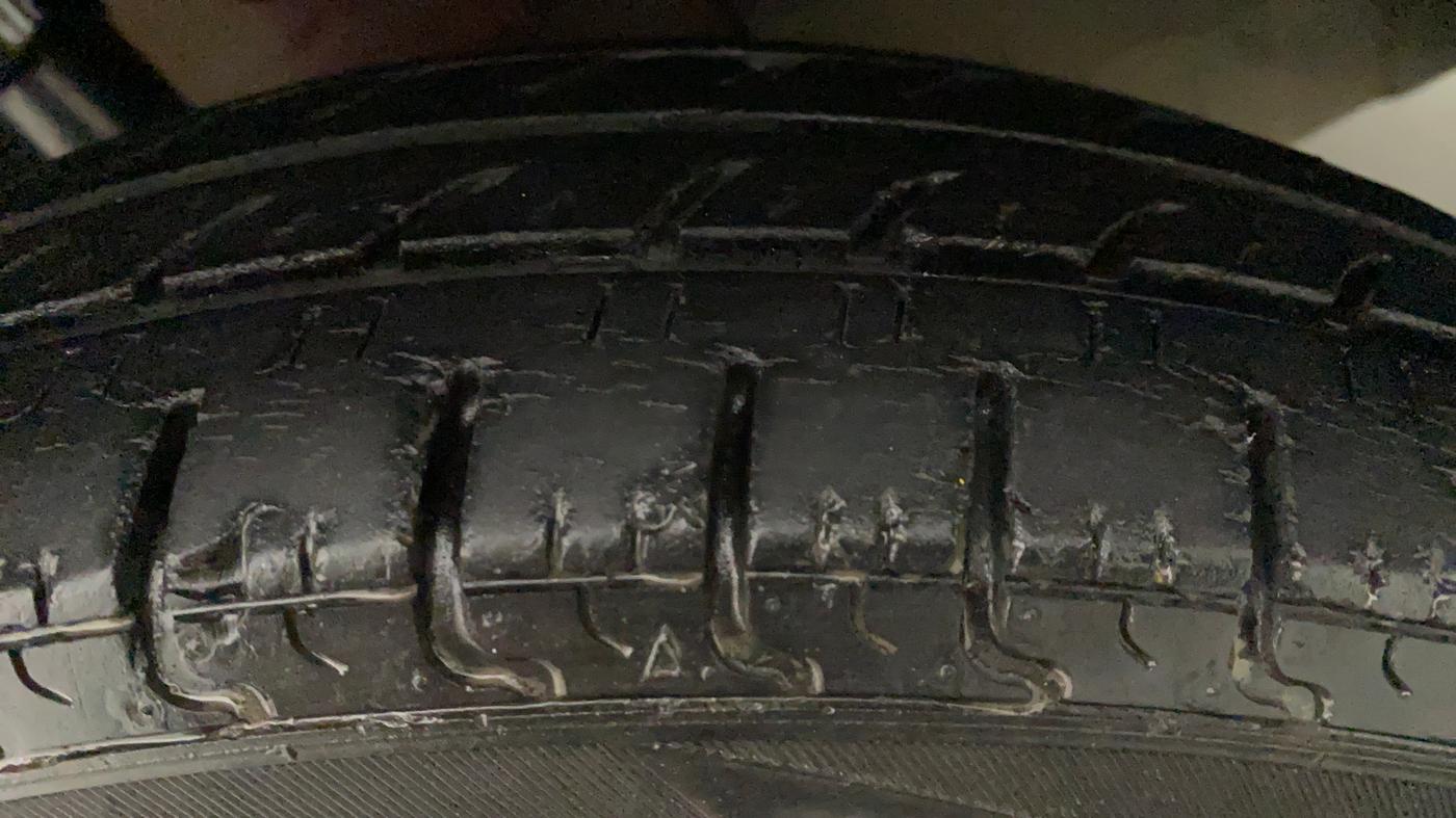 2015 Renault Kwid RXL, Petrol, Manual, 62,926 km, Left Rear Tyre Tread