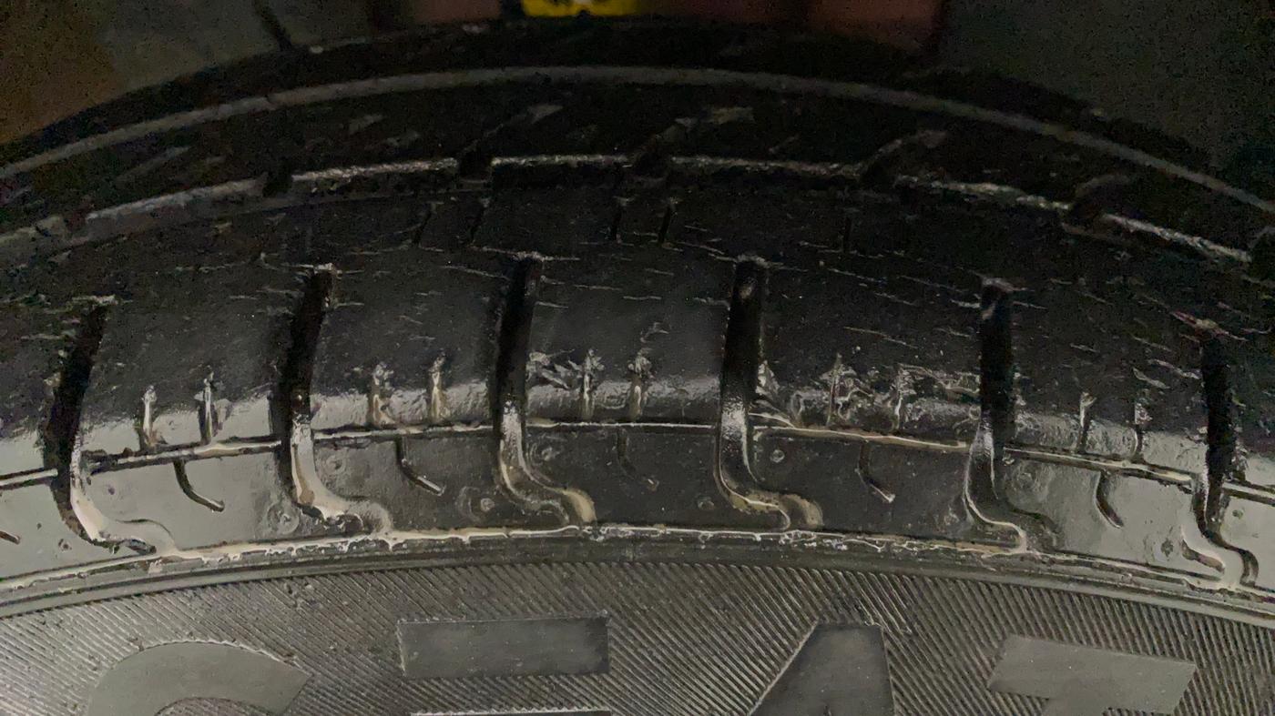 2015 Renault Kwid RXL, Petrol, Manual, 62,926 km, Right Front Tyre Tread