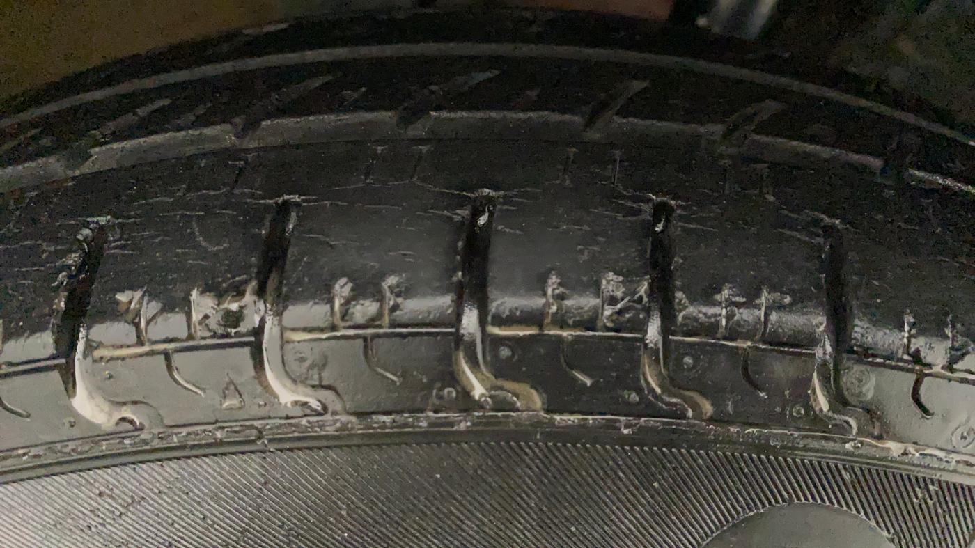 2015 Renault Kwid RXL, Petrol, Manual, 62,926 km, Right Rear Tyre Tread