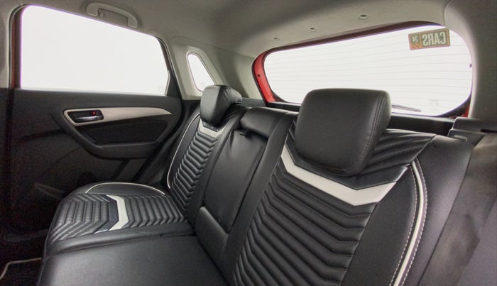 2016 Maruti Vitara Brezza ZDI, Diesel, Manual, 56,119 km, Right Side Rear Door Cabin