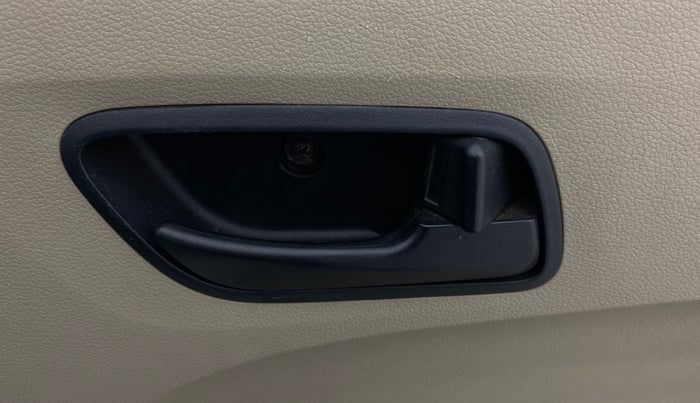 2022 Hyundai NEW SANTRO MAGNA, Petrol, Manual, 37,008 km, Driver Side Door Panels Control