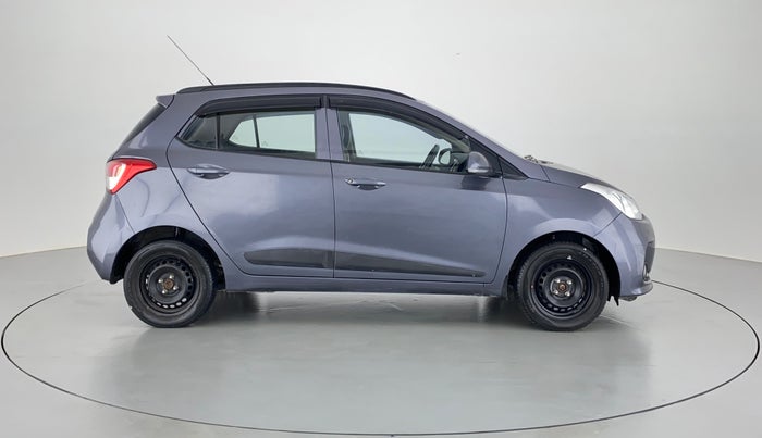2017 Hyundai Grand i10 Sportz(O) 1.2 MT, Petrol, Manual, 38,870 km, Right Side View