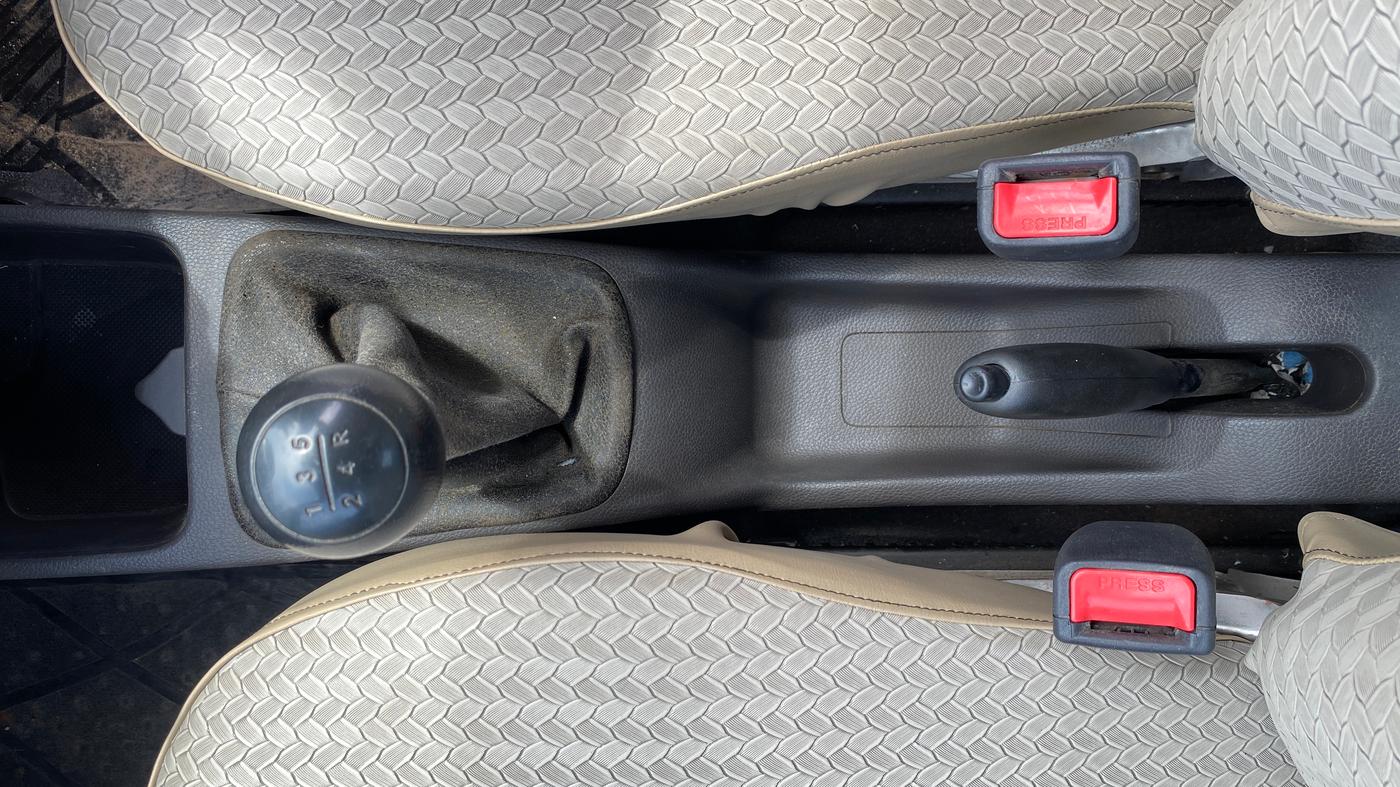 2014 Hyundai Eon ERA +, Petrol, Manual, 45,101 km, Gear Lever