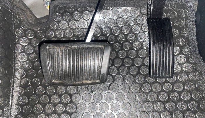 2025 Hyundai NEW I20 Sportz (O) 1.2 IVT, Petrol, Automatic, 2,915 km, Pedals