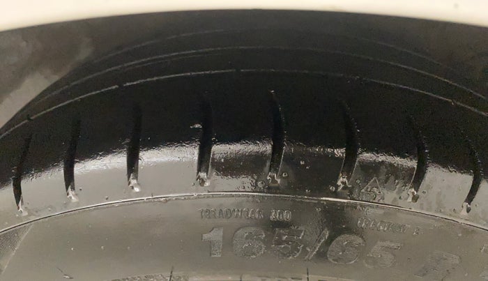 2017 Hyundai Grand i10 MAGNA 1.2 KAPPA VTVT, CNG, Manual, 85,465 km, Left Rear Tyre Tread