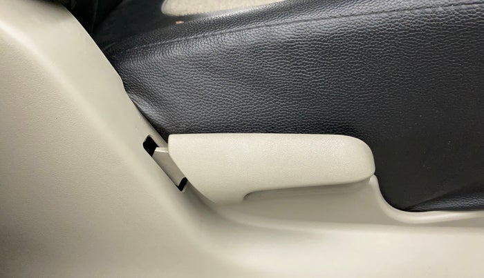 2015 Maruti Celerio VXI, Petrol, Manual, 61,710 km, Driver Side Adjustment Panel