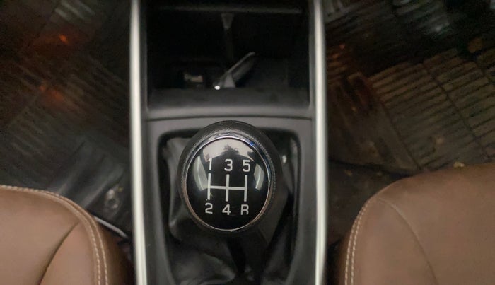 2017 Maruti Baleno ALPHA DIESEL 1.3, Diesel, Manual, 65,506 km, Gear Lever