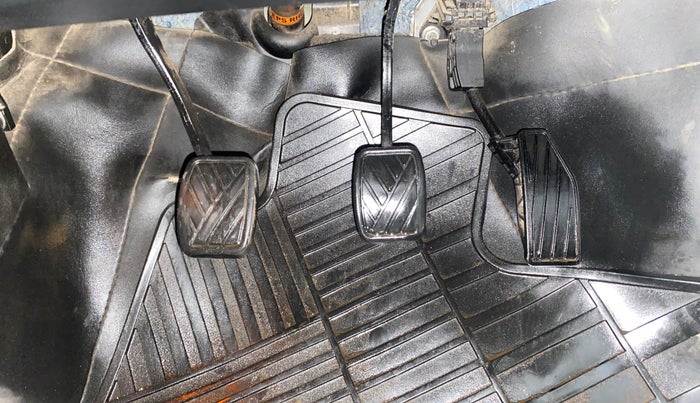 2017 Maruti Baleno ALPHA DIESEL 1.3, Diesel, Manual, 65,506 km, Pedals