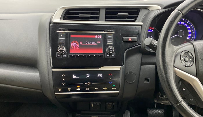 2017 Honda Jazz 1.2 V AT, Petrol, Automatic, 33,686 km, Air Conditioner