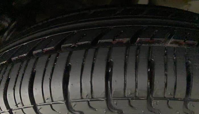 2012 Maruti Alto 800 LXI, Petrol, Manual, 43,528 km, Left Rear Tyre Tread