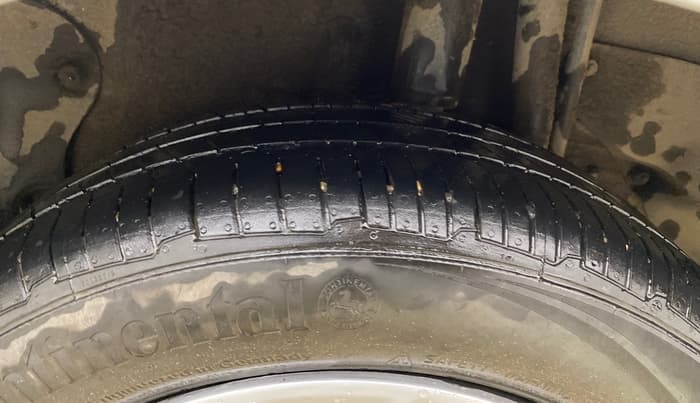 2015 Tata Zest XM 90PS DIESEL, Diesel, Manual, 1,05,410 km, Left Rear Tyre Tread