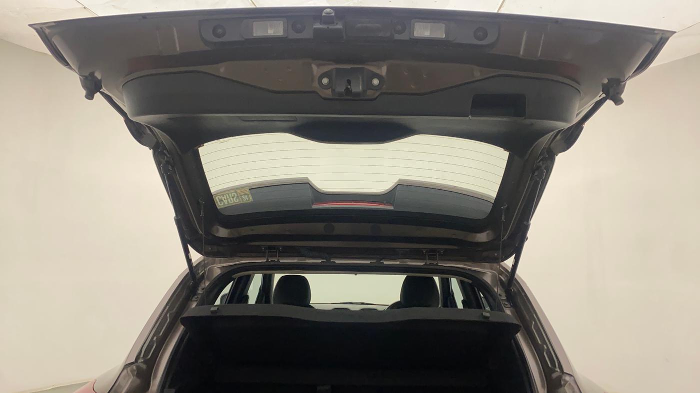 2022 Nissan MAGNITE XV PREMIUM TURBO CVT, Petrol, Automatic, 3,955 km, Boot Door Open