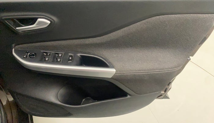 2022 Nissan MAGNITE XV PREMIUM TURBO CVT, Petrol, Automatic, 3,955 km, Driver Side Door Panels Control