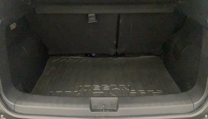 2022 Nissan MAGNITE XV PREMIUM TURBO CVT, Petrol, Automatic, 3,955 km, Boot Inside