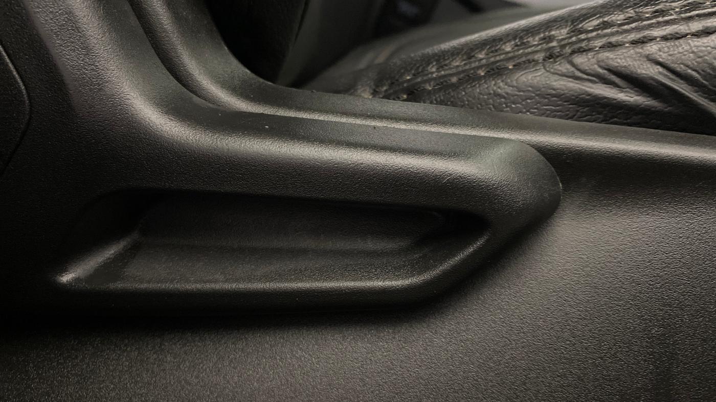 2021 Tata NEXON XM SUNROOF PETROL, Petrol, Manual, 18,367 km, Driver Side Adjustment Panel