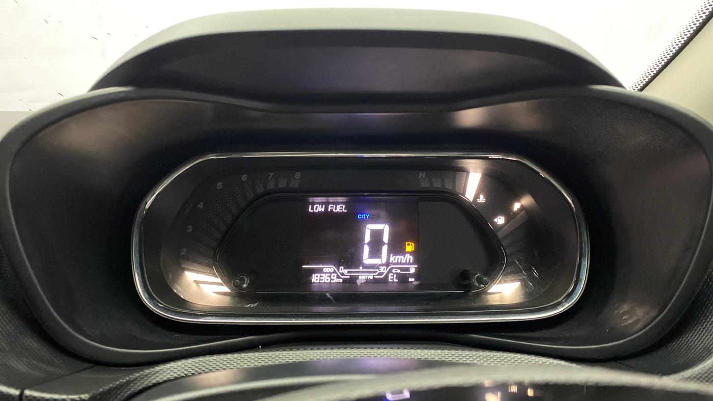 2021 Tata NEXON XM SUNROOF PETROL, Petrol, Manual, 18,367 km, Odometer Image