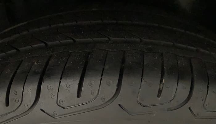2022 Tata ALTROZ XM PLUS DIESEL, Diesel, Manual, 16,578 km, Left Rear Tyre Tread