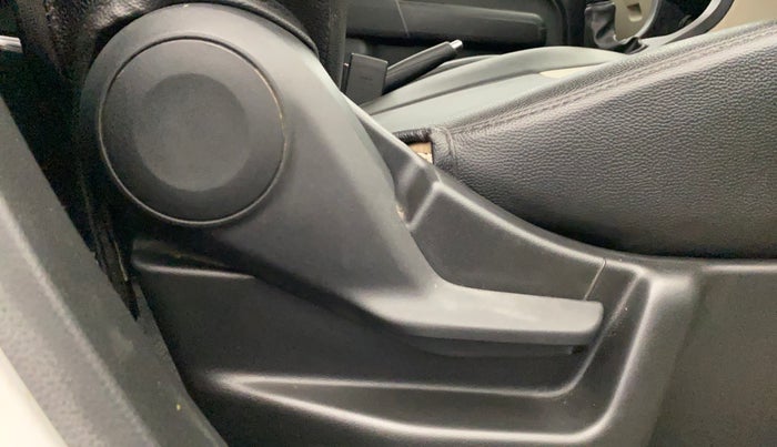 2020 Maruti New Wagon-R VXI 1.0, Petrol, Manual, 20,509 km, Driver Side Adjustment Panel