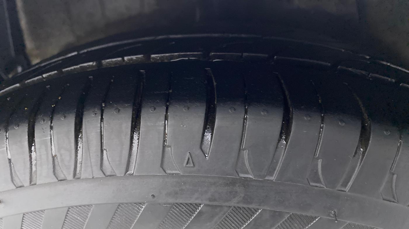 2020 Hyundai GRAND I10 NIOS MAGNA 1.2 MT, CNG, Manual, 98,057 km, Right Rear Tyre Tread