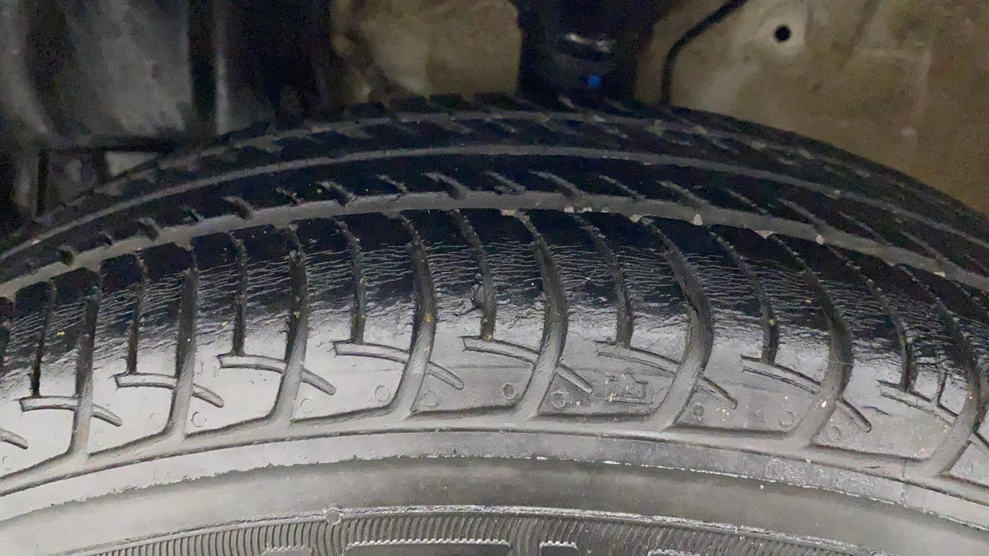 2020 Maruti New Wagon-R VXI 1.2, Petrol, Manual, 25,503 km, Left Front Tyre Tread