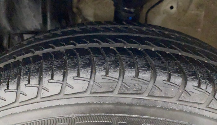 2020 Maruti New Wagon-R VXI 1.2, Petrol, Manual, 25,503 km, Left Front Tyre Tread