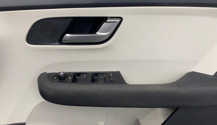 2021 Tata ALTROZ XZ PETROL, Petrol, Manual, 5,768 km, Driver Side Door Panels Control