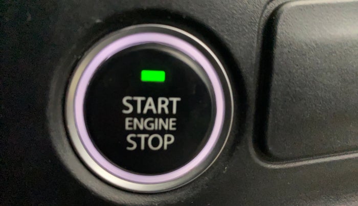 2021 Tata ALTROZ XZ PETROL, Petrol, Manual, 5,768 km, Keyless Start/ Stop Button