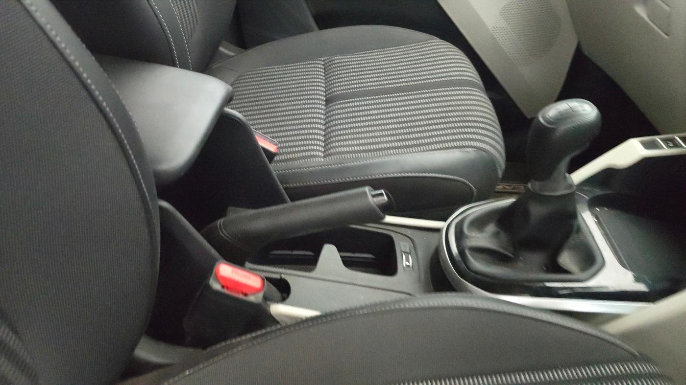 2022 KIA CARENS PRESTIGE PLUS 1.4 PETROL 7 STR, Petrol, Manual, 22,469 km, Gear Lever