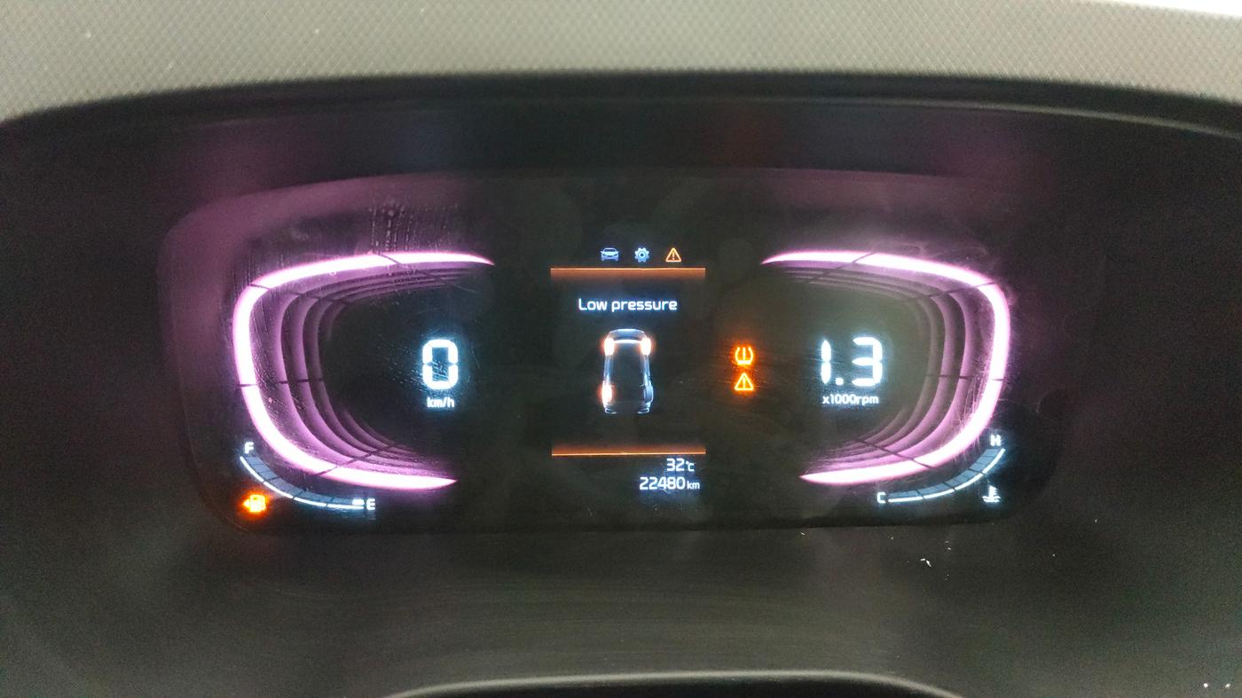 2022 KIA CARENS PRESTIGE PLUS 1.4 PETROL 7 STR, Petrol, Manual, 22,469 km, Odometer Image