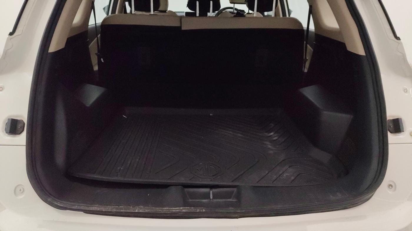 2023 MG HECTOR SHARP PRO 1.5 PETROL TURBO CVT PETROL, Petrol, Automatic, 22,983 km, Boot Inside